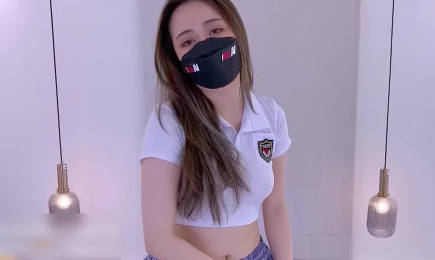亮丽学生妹